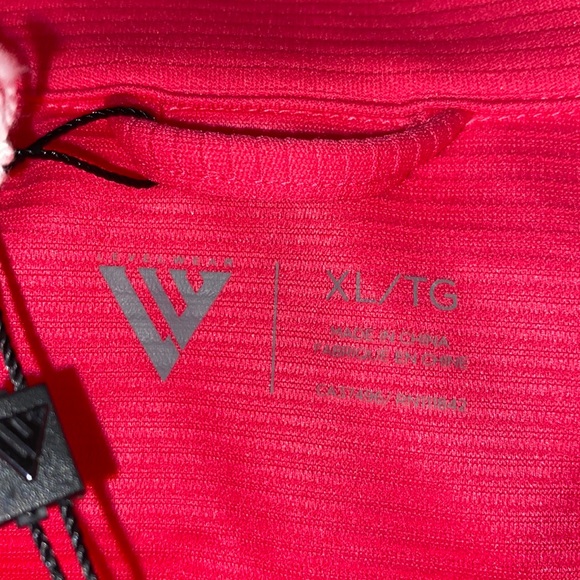 Levelwear NWT pullover - Picture 4 of 11